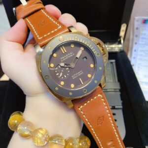 Panerai Submersible automatic 47mm watch classic