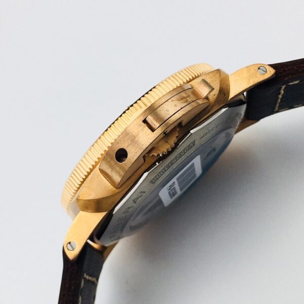 Panerai Submersible automatic 47mm watch brown - Image 3