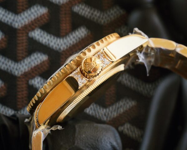 creative unique gold luxury watch submariner - Image 3