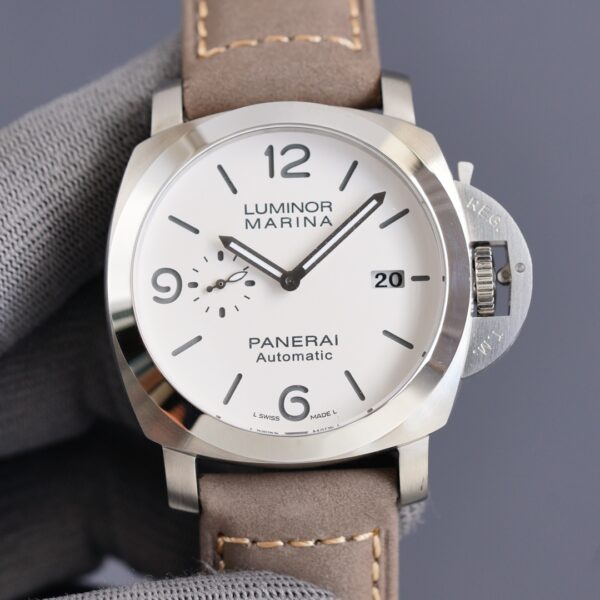 Panerai MARINA automatic 45mm watch(white) - Image 2