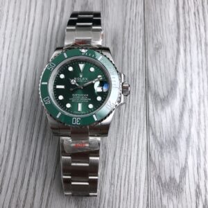 submariner hulk 116610LV-97200 Japan movt